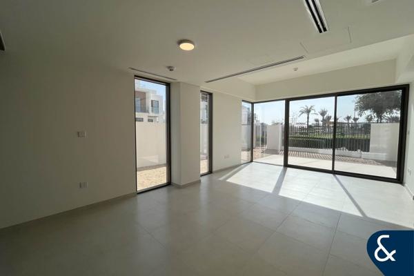 Single Row | Fantastic Location | 4 Beds