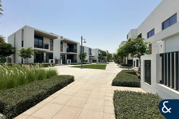 Single Row | Quiet Corner Location | Triplex