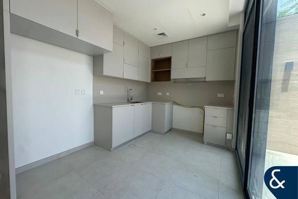 Single Row | Quiet Corner Location | Triplex