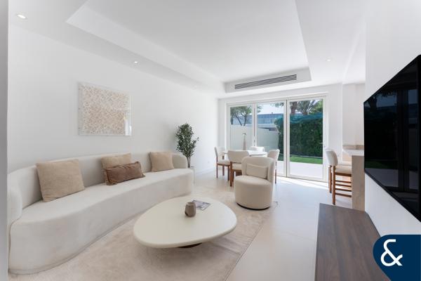 Springs 2 | Fully Upgraded | 3 Bedrooms | Prime