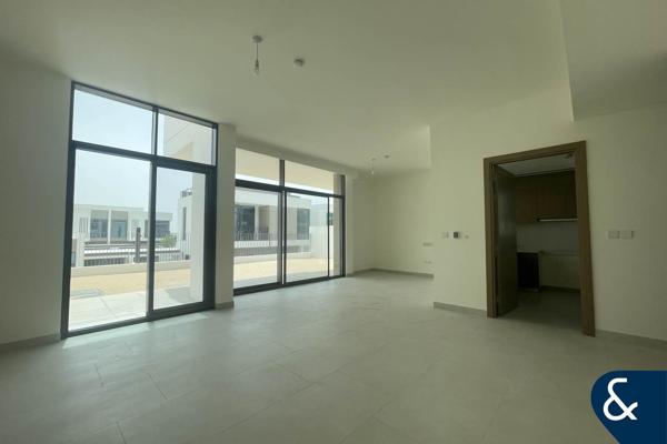 BRAND NEW | PRIME LOCATION | SPACIOUS LAYOUT