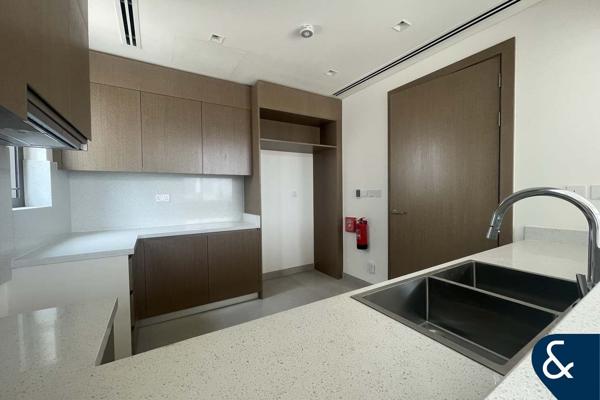 BRAND NEW | PRIME LOCATION | SPACIOUS LAYOUT