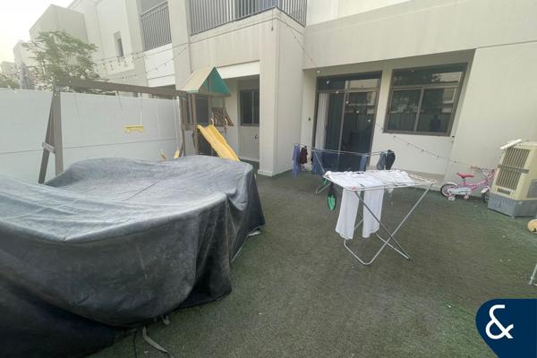 Single Row | Next to Park & Courts | Spacious