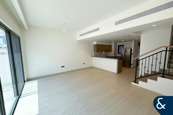Near Hub/Pool | Finance Available | Vacant