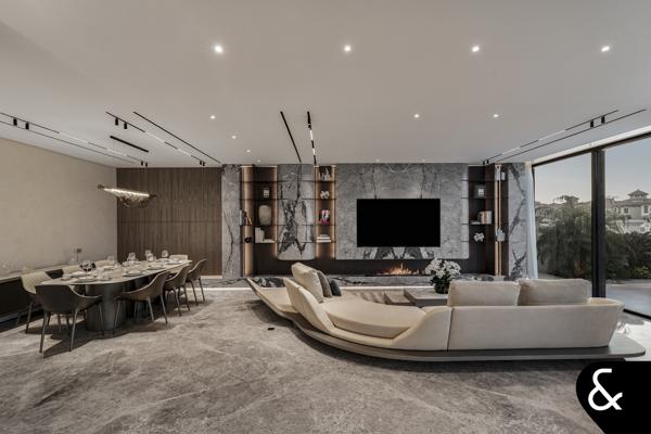 Best Priced Renovated Palm Villa - 5 Bed