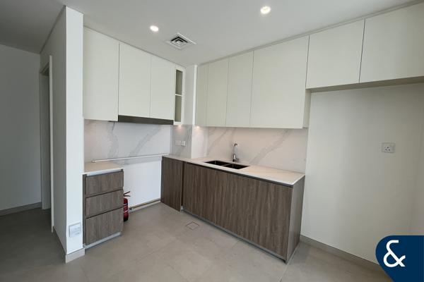 Single Row | Close to Pool | 3 Bed + Maids