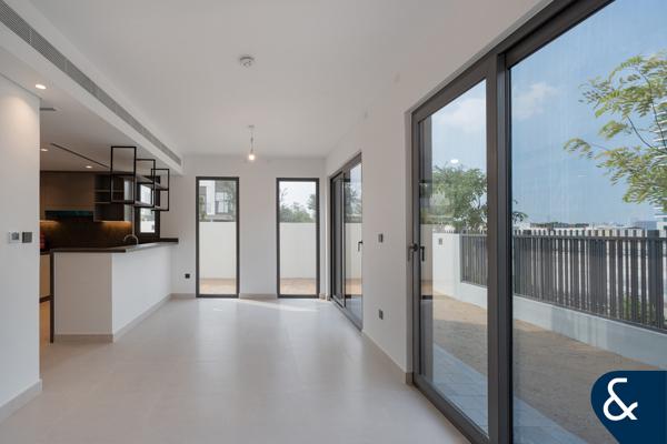 True Corner | Genuine Resale | Mortgageable