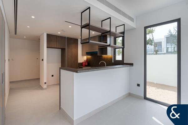 True Corner | Genuine Resale | Mortgageable