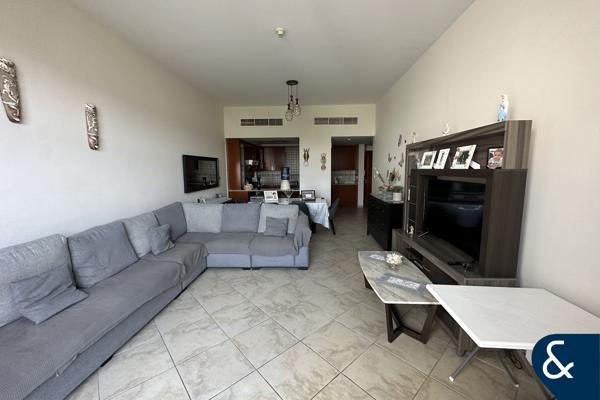 Spacious | Vacant On Transfer | Garden Facing