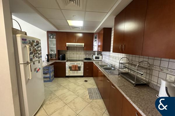 Spacious | Vacant On Transfer | Garden Facing