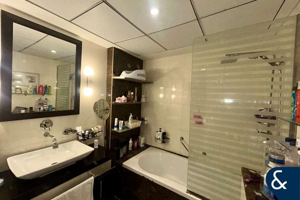 Exclusive | High floor | Vacant on transfer