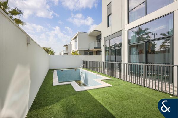 Vacant | Private Pool | Spacious