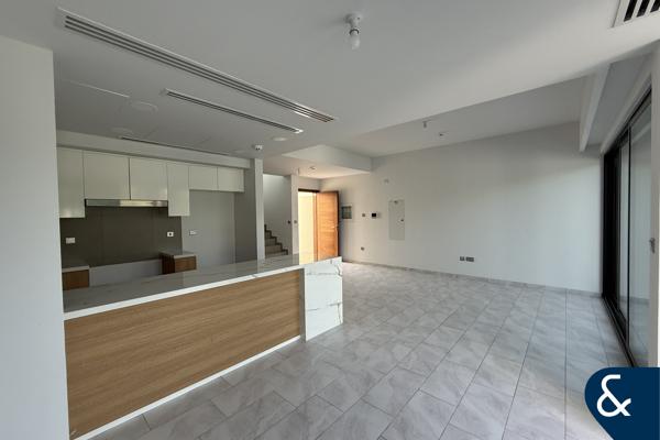 Single Row | Vacant  | 3 bedrooms + maids