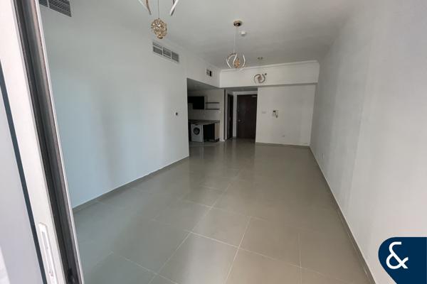 Near Metro | 1-Bed Apartment | with Balcony