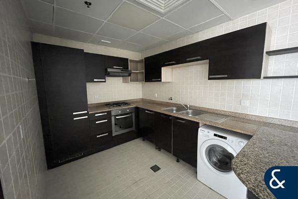 Near Metro | 1-Bed Apartment | with Balcony