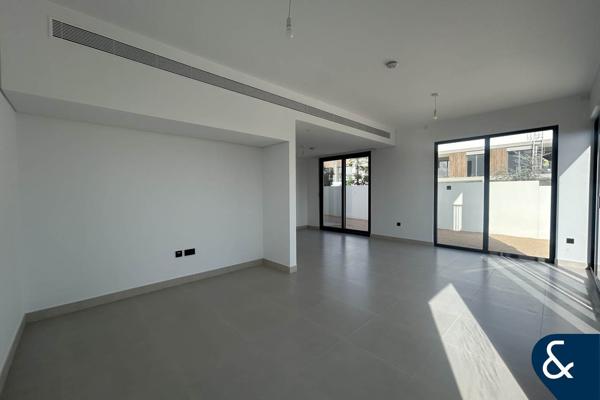 Single Row | Closed Kitchen | Close to Lagoon