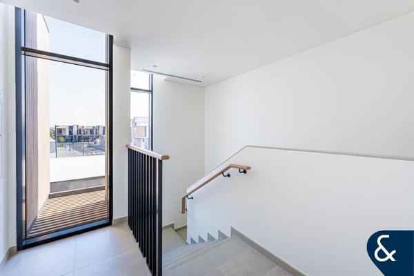 SINGLE ROW | 3 BED G+1 | CLOSE TO POOL