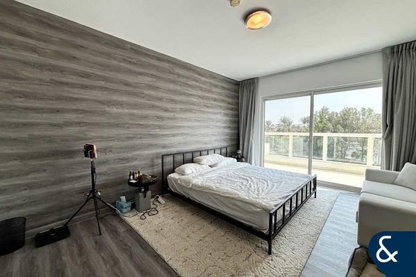 Upgraded Two Bedrooms | Lake view | Vacant