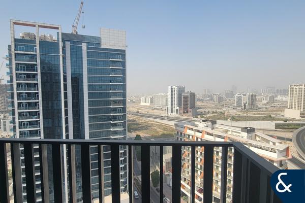 Unfurnished | Spacious 1 Bed | High Floor