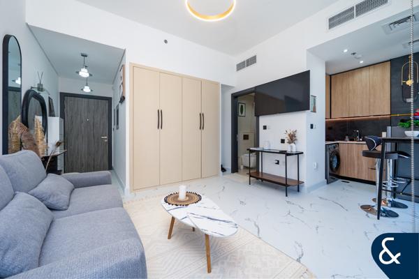 Luxury Studio | Modern | Prime Location