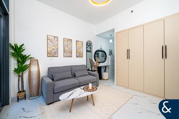 Luxury Studio | Modern | Prime Location
