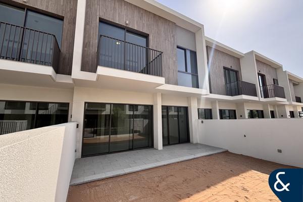 3 Plus Maids | Sleek Style | Ready Soon