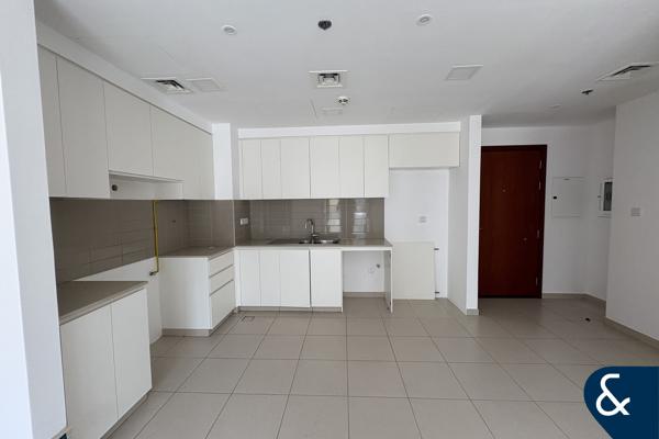 Vacant Now | Pool View | Spacious Layout