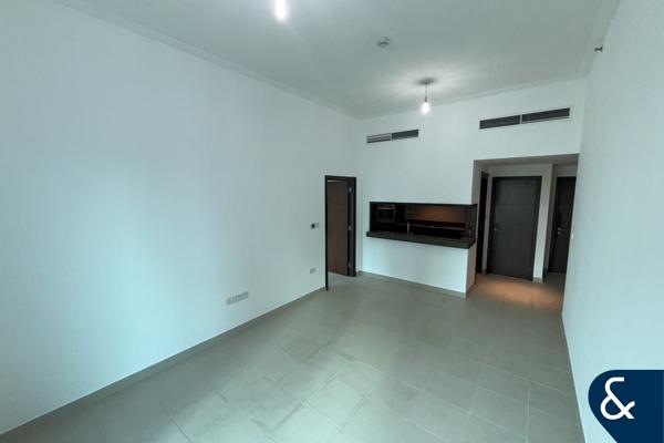 Vacant | High Floor | Sea View | One Bed