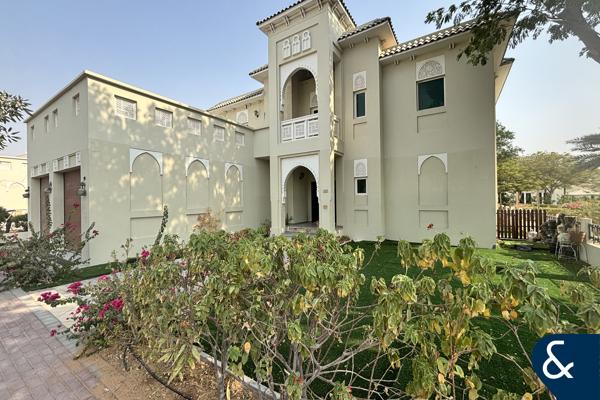 Great Location | Beautiful Villa | Large Plot