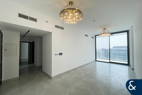 Closed Kitchen | High Floor | Open View