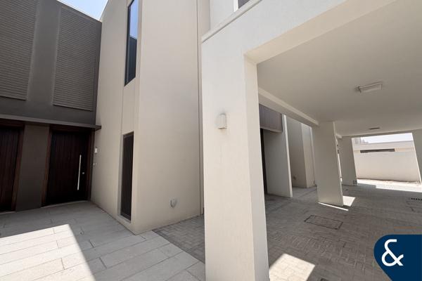 3 Plus Maids | Close To Pool | Elio Style