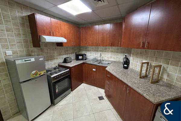 Spacious | Studio | Furnished | Vacant