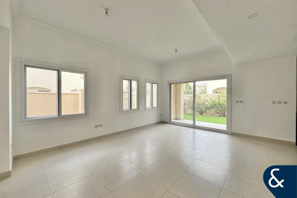 Close to Pool | Vacant | Well Maintained