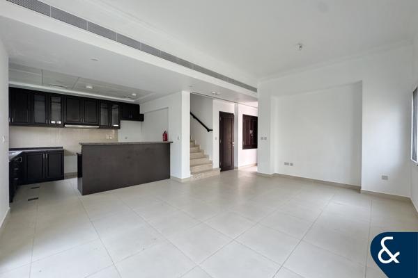 Close to Pool | Vacant | Well Maintained