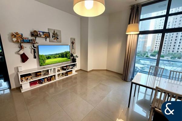 Large Layout | 1 Bedroom | Furnished