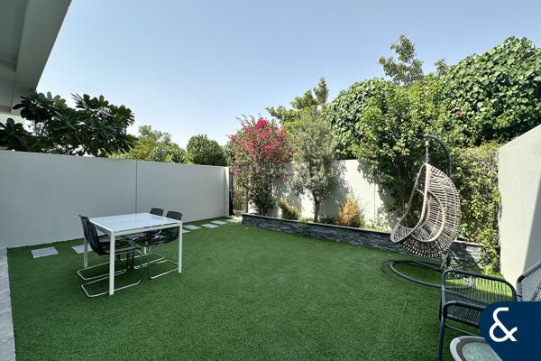 3 bedroom | VOT | Backing onto playground