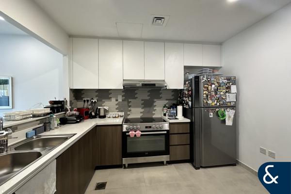 3 bedroom | VOT | Backing onto playground