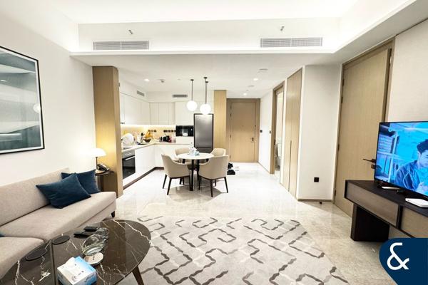 Luxurious 1 Bedroom | Stunning Creek Views
