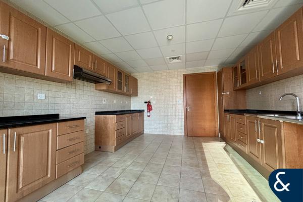 Vacant On Transfer | Vastu | Closed Kitchen