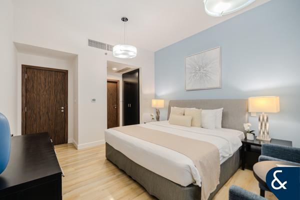 Upgraded | 2 Bed | Furnished | Marina View