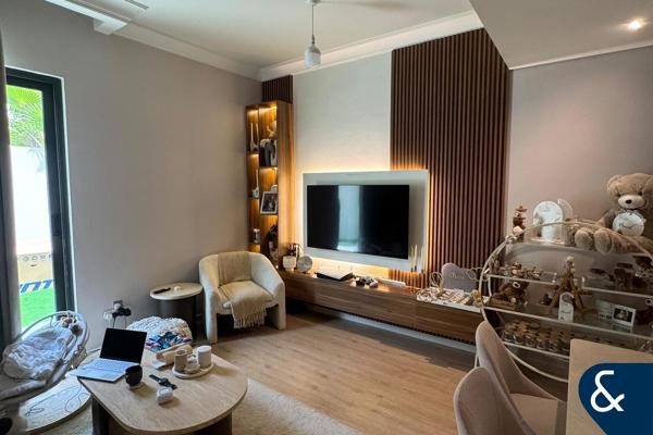 Vacant on transfer | Corner unit | Upgraded