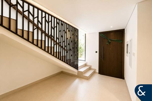 Internal | Opposite Pool & Park | 3 Bedrooms