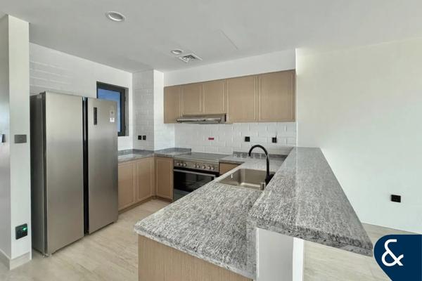 Park Facing | Single Row | Appliances | 4 Bed