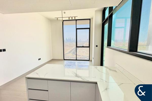 2 Bed Corner l Marina Views l Large Balcony