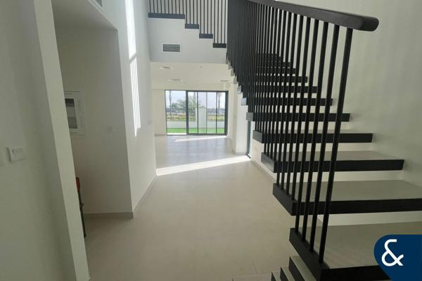 Corner Villa | Opposite Pool | Landscaped