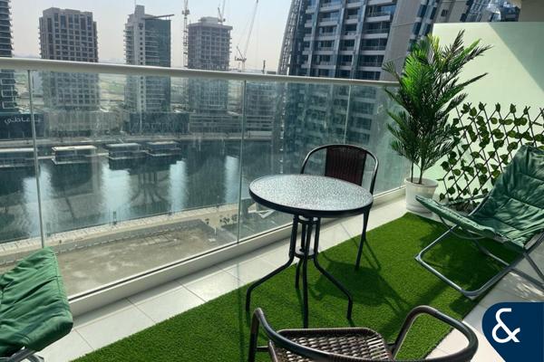 Vacant | Furnished | Canal Views | 1 Bed