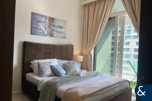 Vacant | Furnished | Canal Views | 1 Bed