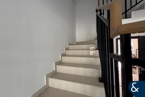 Single Row | Brand New Build | Great Plot