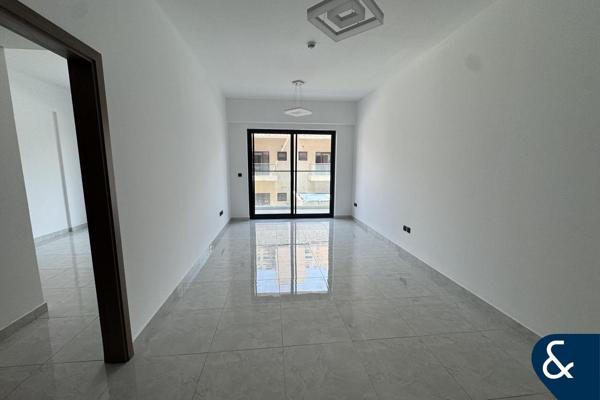 1 Bed + Study | Unfurnished | Vacant