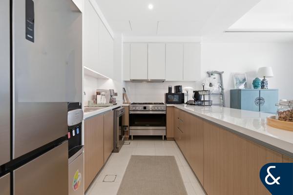 Corner Plot | 4 Bedroom | Well Maintained